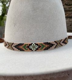 Loom Beading Patterns, Bead Loom Kits, Beaded Hat Bands, Seed Bead Jewelry Patterns, Snowflake Jewelry, Beading Loom, Native Beading Patterns, Hat Bands, Loom Jewelry