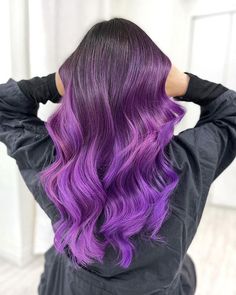 Save this pin for your next hair transformation! Explore 44 stunning ombre hair ideas ranging from subtle to bold. From soft transitions to striking contrasts, find your perfect ombre look here. #OmbreHair #HairInspiration #FashionBlog