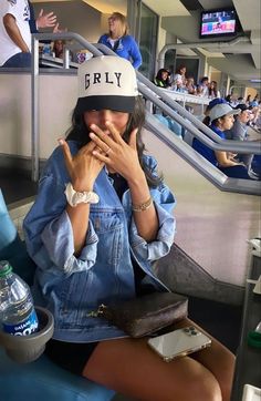 Nba Wife, Layla Keating, Greta Onieogou, Game Outfit, Football Game Outfit, Varsity Jackets, Girlfriend Jeans