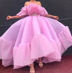 Pink Evening Dress, Pretty Prom Dresses, Fairytale Dress, Silk Gown, Pink Prom Dresses, Gala Dresses, Glam Dresses, Looks Chic, Evening Dresses Long