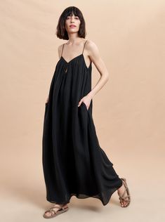 Dress like a goddess this summer in our cotton/silk Demeter Dress. Perfect for lazy, languid evenings, this tenty maxi with keyhole detail at the front ... Dress Like A Goddess, Demeter Dress, Black Feminine V-neck Maxi Dress, Linen V-neck Sundress Maxi Dress, Black Linen V-neck Midi Dress, Black Relaxed Fit V-neck Maxi Dress, Jessica Hart, Basic Black Dress, Chelsea Girls