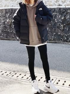 Ootd Winter, Winter Fits, Japanese Fashion, Winter Outfit, No 1, Athleisure, The Fashion, North Face, Korean Fashion