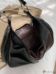 Bird in Bag - Textured Leather Flap Hobo Bag Commuter Bag, Elegant Pattern, Black Bag, Bird In Bag, Style Elegant, Bag Straps, Hobo Bag, Rebecca Minkoff Hobo, Crescent