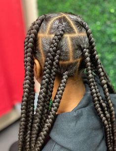 Large Box Braids: Embrace the Trend with Style Box Braids Parting Guide Jumbo, Jumbo Plaits Box Braids, Huge Box Braids, Large Braid Parting Pattern, Giant Box Braids, Big Parts Box Braids, Four Box Braids, Box Braids With Real Hair, Jumbo Box Braids Parting