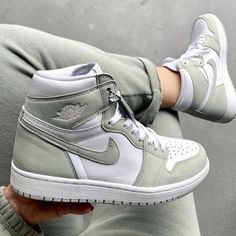 Jordan 1 Seafoam, Jordans 1, Nike Jordans, Sneaker Trend, Trendy Shoes Sneakers, Nike Shoes Girls, Jordan Shoes Girls, Preppy Shoes, Shoes Free