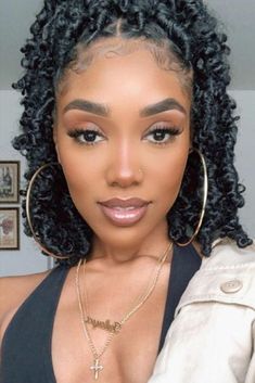 Cabello Afro Natural, Curly Crochet Hair Styles, Marley Hair, Faux Locs Hairstyles, Twist Braid Hairstyles, Hair Twist Styles, Crochet Braids Hairstyles, Girls Hairstyles Braids