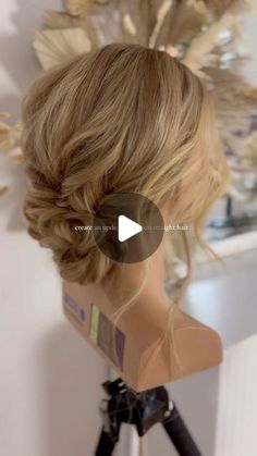 How To Do A Simple Updo Hairstyle Tutorials, Wedding Hairstyles You Can Do Yourself, Wedding Guest Short Hair Updo, 2024 Hoco Hair, Simple Elegant Hairstyles Updo, Wedding Hair Updo For Medium Length Hair, Shoulder Length Updo Tutorial, Cute Updos For Short Hair Wedding, Diy Up Do Long Hair