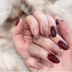 Nail Art Maroon, Maroon Nail Art, Maroon Nail Designs, Fashionable Nails, Emerald Nails, Inspiration Nails, Eye Nail Art