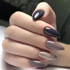 Fall Nails Art, Halloween Nail Colors, Trendy Fall Nails, Dark Nail Designs, Nails Art Designs, Art Designs Ideas, Fall Nail Art Designs, Dark Nails