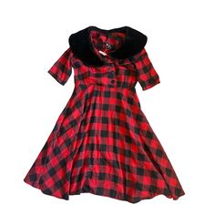 Womens Vintage Style Dress Black And Red Plaid Plaid Red And Black Dress Side Button Bodice Flared Skirt Detachable Faux Fur Collar 3/4 Sleeve Brand: Sucrefas Size: Medium (Fits Us Women’s Size 6) Never Worn With Original Tag Attached. See Pics! (C1) Red Fitted Plaid Dress For Fall, Plade Dresses With Fasanator, Fitted Red Plaid Dress For Fall, Winter Plaid Collared Dresses, Red Buffalo Plaid Dress Women, Retro Red Patchwork Dresses, Red And Black Plaid Dresses, Retro Plaid Dress With Ruffles, Orange Polka Dot Dress