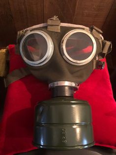 Vintage Hungarian Gas Mask in excellent condition with working adjustable straps and filter. German Gas Mask, Cool Masks, Gas Mask, Knick Knacks, Collectible Figurines, Adjustable Straps, Filter, Figurines, Conditioner