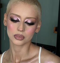 Simple Drag Makeup Looks, Light Drag Makeup, Drag Makeup Ideas, Iconic Drag Makeup, Pink Drag Makeup, Disco Makeup, Makeup Ojos, Pink And Purple Drag Makeup, Punk Makeup