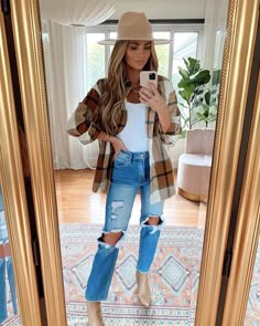 Outfit Ideas With Hats, Effortless Fall Fashion, Fall Fashion Chic, Effortless Style Fall, Fall Hat Outfits, Fall Outfits With Hats, Fall Fashion Outfit Ideas, Shacket Outfit, Nashville Outfit