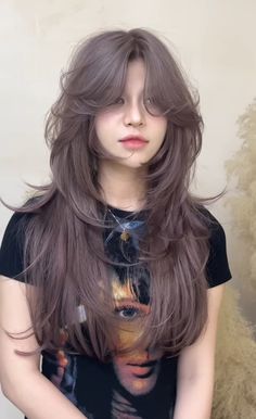 Hershycut Hair, Cute Haircut Ideas For Long Hair, Top Volume Haircut, Hushcut Haircut Long Hair, Long Wolf Cut Layered, Hime Haircut Wavy Hair, Hush Cut For Round Face, Volume Layered Hair, Long Hair Length