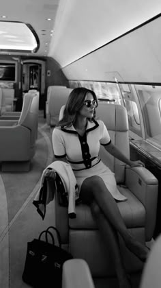 Rich Women Lifestyle, Wealthy Lifestyle, Money Girl, Wealthy Women, Luxury Lifestyle Women, Rich Girl Aesthetic, Rich Girl Lifestyle, Rich Lifestyle, Luxury Lifestyle Dreams