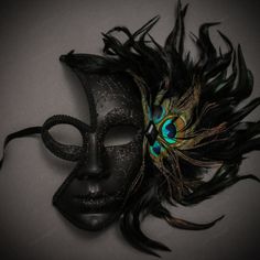 100% Brand New, High Quality Made From Paper Mache And Feather This Mask Fits Most Adults Comes With Silk Ribbon Ties On 2 Sides To Wear And Keep The Mask In Place On Your Face Usm-M7020-Bk Party Eye Mask, Peacock Mask, Masquerade Mask Diy, Black Masquerade Mask, Masquerade Ball Party, Party Eyes, Butterfly Mask, Feather Mask, Moon Party