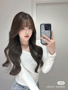 ID：420458971 on Xiaohongshu Fotografi Fesyen, Ulzzang Beauty, Ulzzang Hair, Woman Hairstyles, Brown Hair Looks, Japanese Hairstyle, Short Hair Styles For Round Faces, Asian Hair