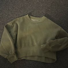 Zara Cropped Sweatshirt, Olive Green. Size 8-9. Never Worn. Affordable Green Zara Crop Top, Zara Kids Boys, Elephant Sweatshirt, Zara Knitwear, Zara Boys, Cowl Neck Sweatshirt, Fall 24, Collared Sweatshirt, Zara Shirt