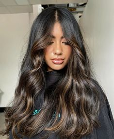 Subtle Highlights For Dark Hair Money Pieces, Caramel Money Piece On Black Hair, Money Piece Hair Subtle, Subtle Money Pieces On Dark Hair, Black Caramel Hair, Dark Brown With Money Piece, Curly Money Piece, Dark To Light Hair, Partial Balayage