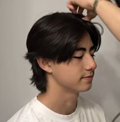 Asian Middle Part Hair Men Mullet, Wolfcut Hair Men Asian, Korean Male Haircut Bangs, Parted Middle Hair Hairstyles, Short Wolfcut Middle Part, Asian American Hairstyles, Straight Wolfcut Men, Textured Wolfcut Men, Long Asian Hairstyles Men