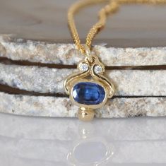 Dainty boho layered solid gold necklace with oval Sapphire and two small Zircon stones.   This pendant is 14k solid gold. The pendant is dainty and delicate. The Sapphire stone and the gold are a beautiful combination that makes this small pendant visible. #sapphire #sapphirenecklace #bohojewelry #malkaravinajewelry Single Stone Pendant, Bead People, Gold Ruby Necklace, Fancy Necklaces, Fine Necklace, Women's Wedding Bands, Pink Wedding Ideas, Gift Ornaments