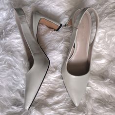 Nwotb, Blade Heel Slingback Pumps - White (More Like Grayish White). Size: 7, Heel Height: 3 1/4 Inches Tall. Chic Gray Ankle Strap Heels, Chic Gray Heels For Summer, Chic Gray Summer Heels, Elegant Gray Spring Heels, Chic Gray Pointed Toe Heels, Chic Gray Closed Toe Heels, Classic Cream Slingback Pumps For Spring, Cream Slingback Pumps For Spring Workwear, Gray Heels For Summer Evenings