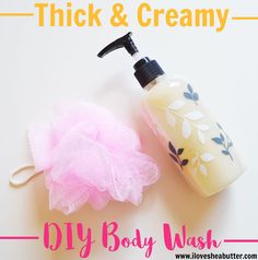 Homemade thick and creamy body wash! It's so easy to make and lathers well! It feels so good and moisturizing too! Great for dry skin Homemade Lotions, Coffee Facial, Homemade Moisturizer, Homemade Lotion, Diy Body, Natural Beauty Tips