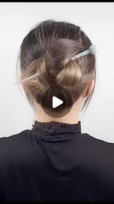 Sandy Hair, Hair Updos Tutorials, Beach Hairstyles For Long Hair, Beautiful Braided Hair, Easy Hair Updos, Long Hair Updo, Hair Fork, Hairdos For Short Hair, Homecoming Hair Down