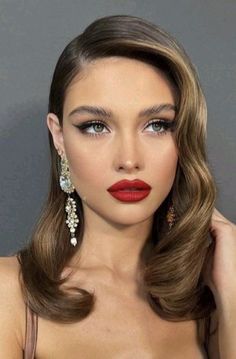 Gatsby Makeup, Hollywood Makeup, Hollywood Hair, Glam Hair, Penteado Cabelo Curto, Wedding Hair Makeup, Bridal Hair And Makeup, American Beauty