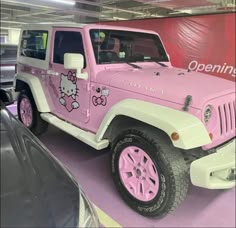 Hello Kitty Jeep, Car Hello Kitty, Hello Kitty Bedroom, Hello Kitty Gifts, Wallpaper Luxury, Pink Jeep, Hello Kitty Rooms, Hello Kitty Clothes