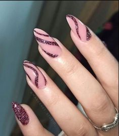 Girls Summer Nails, Beautiful Wedding Nails, Summer Nails Art Designs, Latest Nails, Elegant Touch Nails, Summer Nails Art, Mickey Nails, Bridal Nail Art