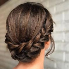 34 beautiful braided wedding hairstyles for the modern bride - TANIA MARAS | bridal headpieces + wedding veils Classy Updo Hairstyles, Sanggul Modern, Bridal Braids, Bridal Hair Updo, Peinados Fáciles Para Cabello Corto, Blog Ideas, Hair Wedding