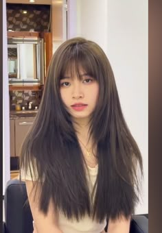 Makeup Looks For Everyday, Asian Hair Bangs, Easy Korean Makeup, Bangs Cut, Hair Cut Guide, Korean Makeup Tips, Bangs For Round Face