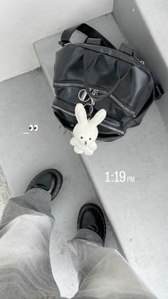 White Bunny Aesthetic, Outfit Core, Mochila Kpop, Acubi Fashion, Bunny Keychain, Bunny Aesthetic, Velvet Wallpaper, Baby Pink Aesthetic, Friend Poses Photography