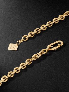 Lauren Rubinski's fine jewellery is handcrafted by master goldsmiths in Italy. Inspired by vintage styles, this gold necklace features textured links, a carabiner-style clasp and substantial four-leaf clover, each leaflet is detailed with a prong-set tourmaline and opens like a locket to reveal a small compartment. Luxury Chain Necklace With Lobster Clasp For Formal Occasions, Luxury Chain Necklace With Lobster Clasp For Formal Events, Luxury Link Chain Necklace With Lobster Clasp, Luxury Yellow Gold Chain Necklace With Hook And Links, Engraved Yellow Gold Chain Link Jewelry, Luxury Yellow Gold Chain Necklace With Lobster Clasp, Luxury Link Necklaces With Hook And Links, Luxury 14k Gold Chain Necklace With Lobster Clasp, Luxury Link Chain Necklace With Spring Ring Clasp