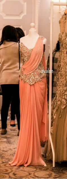 Lehenga Photos, Bridal Asia, Pakistan Wedding, Indian Fashion Trends, Fashion Indian, Wedding Clothes, Designer Blouse, Stylish Sarees, Blouse Design Models