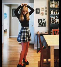 Tumblr Twee Aesthetic, 60s Mod Outfits, 60s Rockstar Fashion, 60s School Outfits, 2014 Twee Style, Pose Ideas Skirt, 2010s Twee Fashion, Twee Girl Aesthetic, Twee Style 2010s