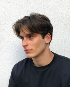 #fashion, #style, #haircare, #beauty Middle Part Hairstyles Men, Middle Part Haircut, Curtain Haircut, Mens Haircuts Straight Hair, Middle Hair, Hairstyles Thick Hair, Mens Haircuts Short Hair, Haircuts Short Hair, Middle Part Hairstyles