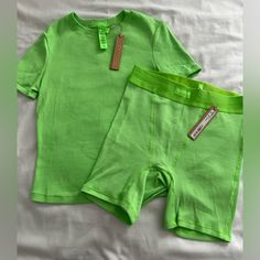 Nwt Skims Ribbed Neon Green Boxer & T-Shirt Set T-Shirt: Xs Boxer: Xs Green Athleisure Sets For Loungewear, Green Athleisure Loungewear Sets, Green Sporty Loungewear Sets, Button Up Pajamas, High Neck Bodysuit, Mesh Bodysuit, Triangle Bralette, Loose Pants, Cotton Logo