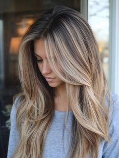 Dark Root With Highlights, Blonde Highlights On Long Hair, Highlights On Ash Brown Hair, Soft Summer Hair Color Ideas Blonde, Shadow Root Blonde Highlights, Adding Brown To Blonde Hair, Dark Roots With Blonde Highlights, Lived In Dark Blonde, Blonde Hair For Brown Eyes