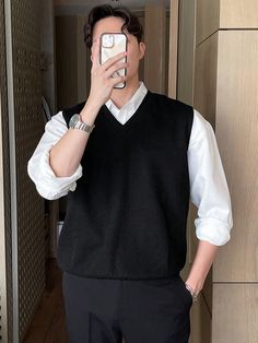 Collar And Sweater Outfit Men, V Neck Vest Outfit Men, Vest Styles For Men, Men’s Sweater Vest Outfit, Men Vest Outfits Casual Street Styles, Mens Sweater Vest Outfit, Vest Outfits Men Casual, Black Vest Outfit Men, Simple Style For Men