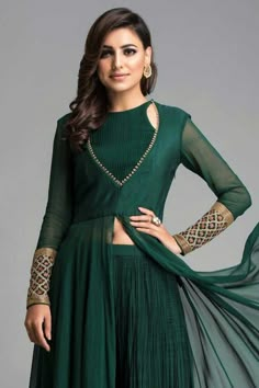 Sabyasachi Lehenga, Indian Fashion Trends, Indian Gowns Dresses, Celebrity Sightings, Kurti Designs Party Wear, Indian Gowns, Outfits Dress