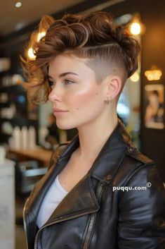 Female Mohawk Shaved Sides, Mohawk Shaved Sides, Mohawk Haircut For Women, Be Unapologetically Yourself, Female Mohawk, Mohawk Hairstyles For Women, Mohawk Haircut, Haircut For Women, Shaved Side Hairstyles