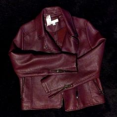 Nwt New York & Company Wine Colored (Purple) Cropped, Women's Leather Jacket. Size : Large Fall Burgundy Biker Jacket For Workwear, Fall Burgundy Biker Jacket For Work, Burgundy Biker Jacket For Fall Workwear, Burgundy Biker Jacket For Work In Winter, Burgundy Biker Jacket For Winter, Casual Burgundy Leather Jacket For Work, Fitted Purple Leather Jacket For Fall, Purple Long Sleeve Biker Jacket For Winter, Cream Leather Jacket