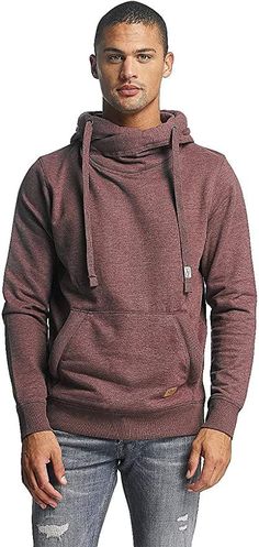 Ein Kapuzenpullover, den du nicht mehr missen möchtest, ist dieser von JACK & JONES. Der Regular Fit sitzt angenehm körpernah und das Sweat-Material aus reiner Baumwolle ist weich und wärmend. Die asy Forest Night, Hooded Shirt, Forest