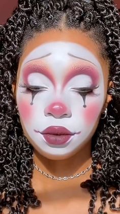 Clown Makeup Dark Skin, Valentine Clown Makeup, Pierott Clown Makeup, Clown Makeup Looks Drawing, Clown Doll Makeup, Heart Clown Makeup, Pierrot Clown Makeup, Pastel Clown Makeup, Soft Clown Makeup