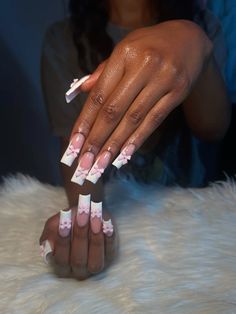 Pink bow nail inspo Coquette Nail Inspo Square, Nail Bow Designs, French Tips With Bows, French Tip Bow Nails, French Nails With Bow, Pink Bow Nails, Nails With Bows, Bow Tie Nails, Bow Nails