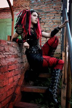 Cybergoth Outfits, Cybergoth Aesthetic, Cybergoth Style, Gothic Mode, Steampunk Couture, Goth Outfit, Cyberpunk Clothes