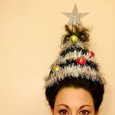 christmas tree hair - learn how to make your hair into this fabulous festive holiday christmas hairstyle Whoville Hair, Christmas Tree Hair, Christmas Tree Hat, Diy Ugly Christmas Sweater, Christmas Dress Up, Tacky Christmas, Christmas Sweater Party, Wacky Hair, Ugly Christmas Sweater Party