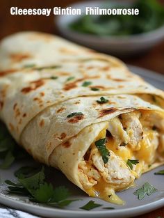 Cheesy Garlic Chicken, Garlic Aioli, Fresh Spinach, Diced Tomatoes, Spinach Leaves, Chicken Wraps, Garlic Chicken, Flour Tortillas, Shredded Mozzarella